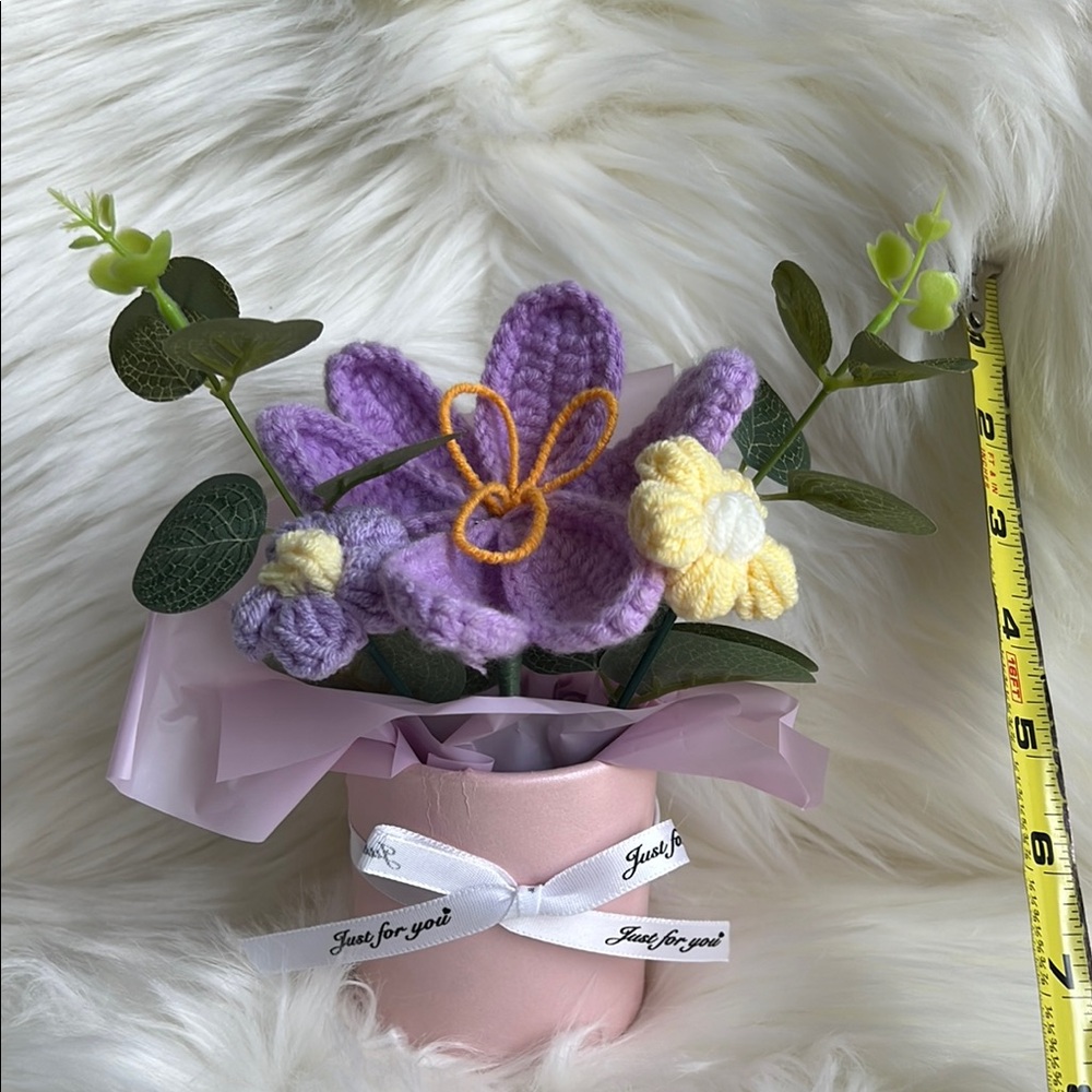 Crochet Flower handmade in Pink Pot